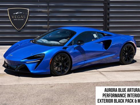 Used 2025 McLaren Artura RWD image 1