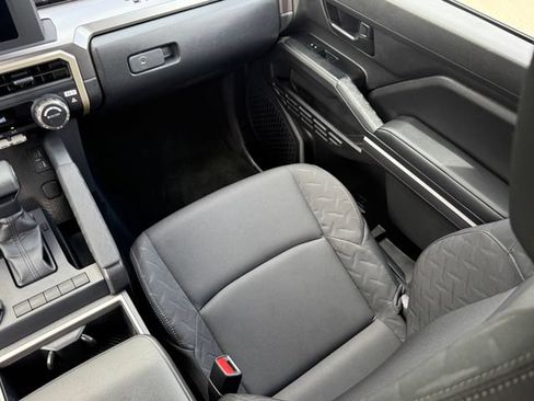 Used 2026 Toyota Tacoma SR5 AWD/4WD image 23