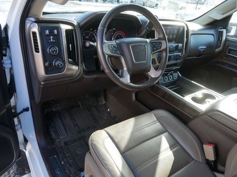 Used 2016 GMC Sierra 2500 Denali w/ Duramax Plus Package image 12