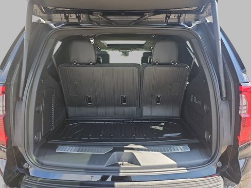 Certified 2026 GMC Yukon AT4 Ultimate AWD/4WD image 17