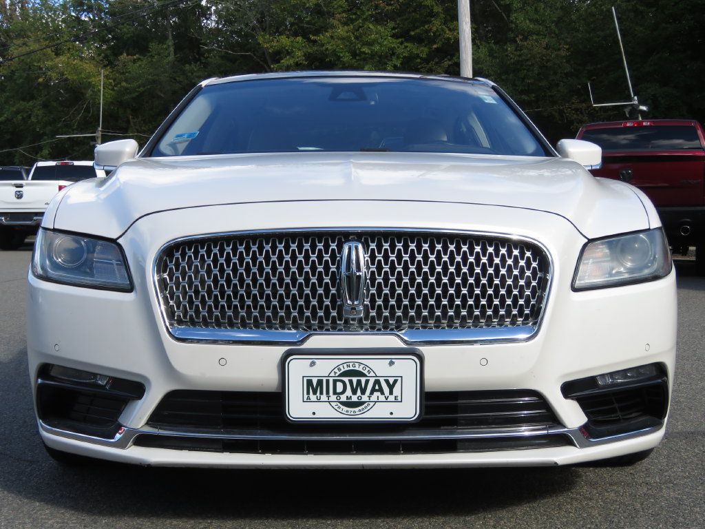 Used 2019 Lincoln Continental Reserve AWD/4WD image 2