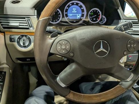 Used 2011 Mercedes-Benz E 350 4MATIC Wagon image 29