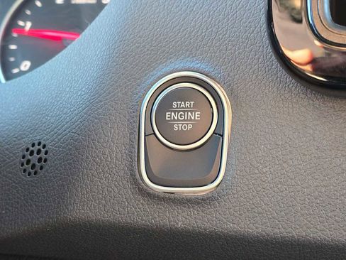 Used 2025 Mercedes-Benz Sprinter 2500 image 35