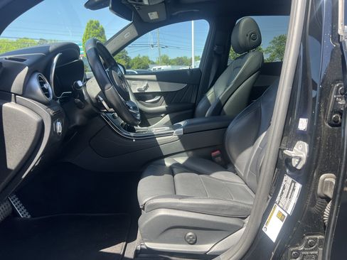 Used 2021 Mercedes-Benz GLC 300 w/ AMG Line image 16