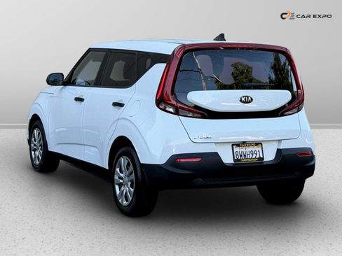 Used 2021 Kia Soul LX image 5