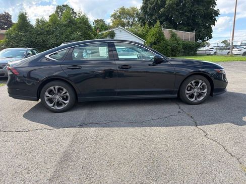 Used 2024 Honda Accord EX image 7