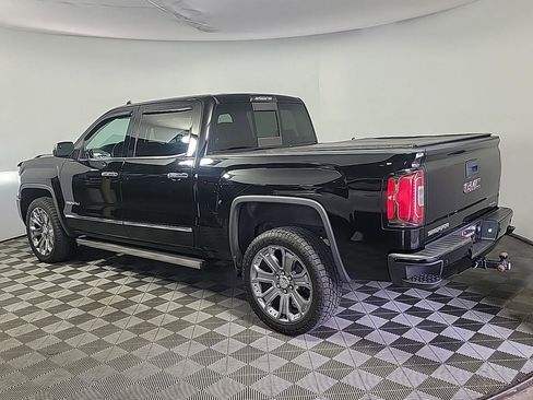 Used 2018 GMC Sierra 1500 Denali w/ Denali Ultimate Package AWD/4WD image 10