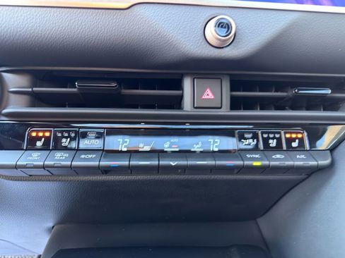 Used 2025 Toyota Crown Signia Limited image 24