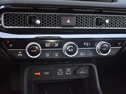 Used 2024 Honda Civic Touring image 7