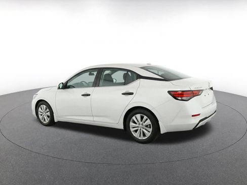 Used 2025 Nissan Sentra S FWD image 5