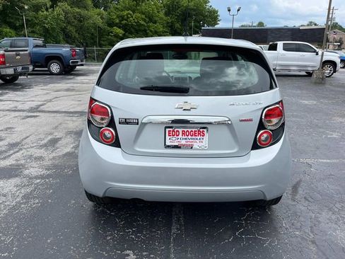 Used 2013 Chevrolet Sonic LTZ FWD image 4