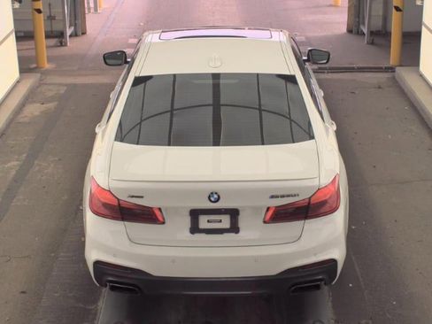 Used 2020 BMW M550i xDrive image 5