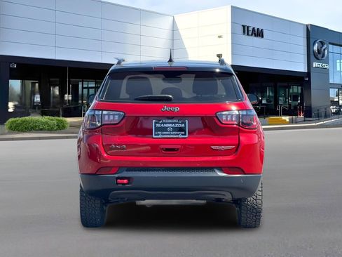 Used 2025 Jeep Compass Trailhawk AWD/4WD image 5