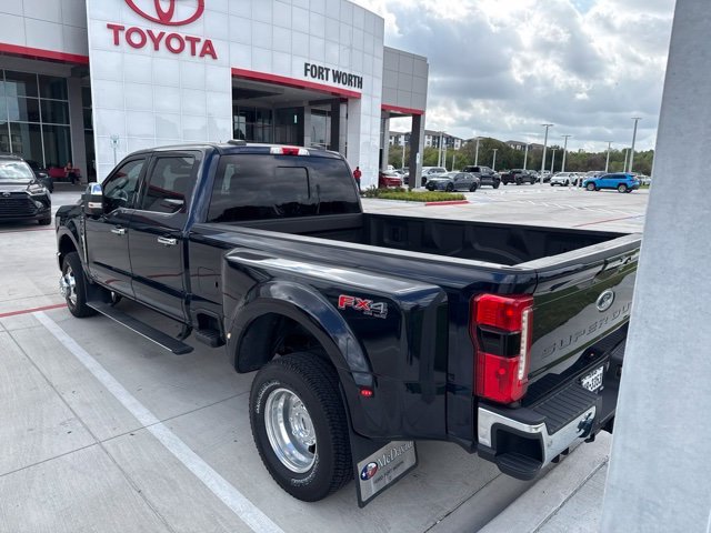 Used 2023 Ford F350 Lariat w/ Lariat Ultimate Package AWD/4WD image 6