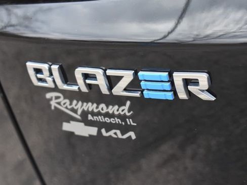 Used 2024 Chevrolet Blazer EV LT AWD/4WD image 14
