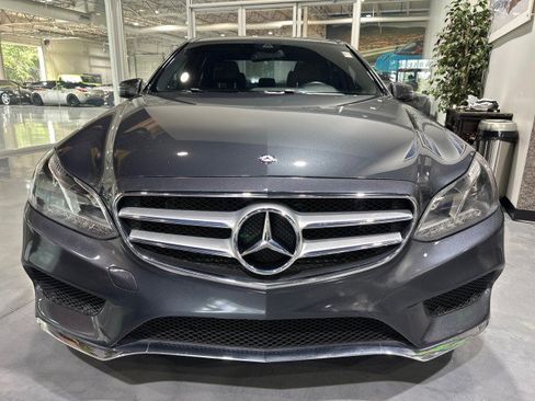 Used 2016 Mercedes-Benz E 350 4MATIC Sedan image 21