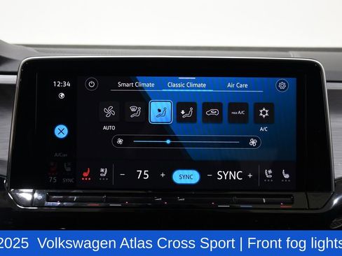 Used 2025 Volkswagen Atlas Cross Sport SE AWD/4WD image 14