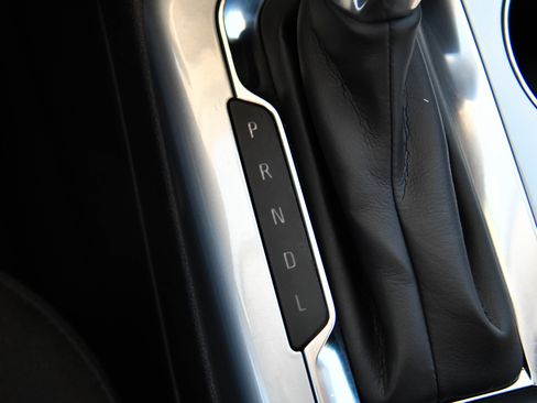 Used 2025 Chevrolet Blazer LT FWD image 25