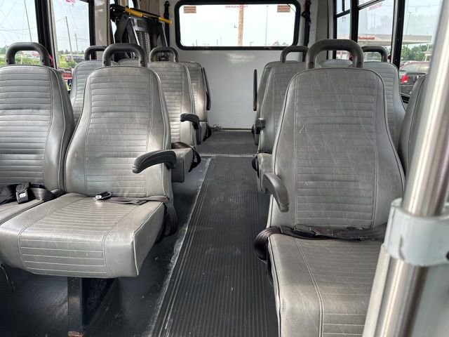 Used 2008 Ford E-350 and Econoline 350 Super Duty RWD image 11
