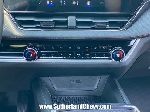 Used 2025 Chevrolet Equinox RS w/ Safety and Technology Package AWD/4WD image 34