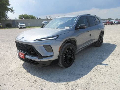 New 2026 Buick Enclave Sport Touring w/ Super Cruise Package image 10