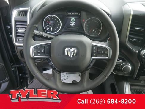 New 2026 RAM 1500 4x4 Crew Cab image 29