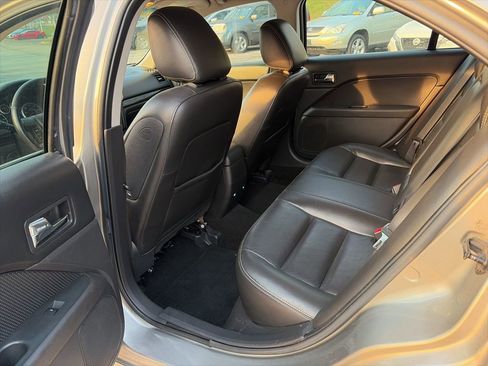 Used 2009 Ford Fusion SEL image 10