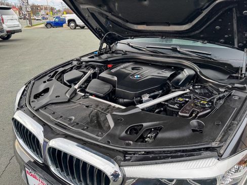 Used 2018 BMW 530i xDrive image 36