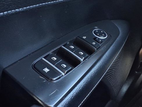 Used 2023 Kia Forte GT-Line image 19