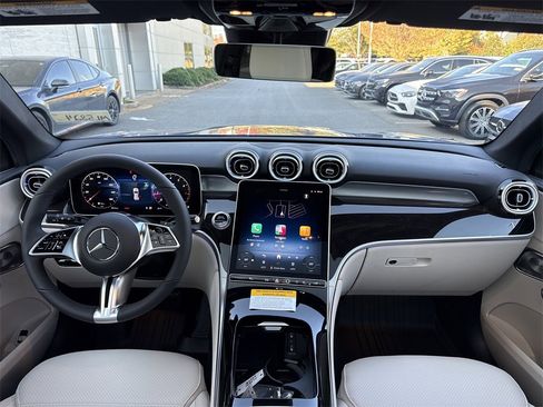 New 2026 Mercedes-Benz GLC 300 4MATIC image 23