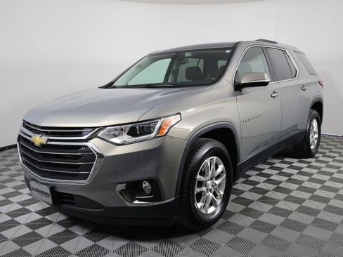 Used 2018 Chevrolet Traverse LT FWD image 5