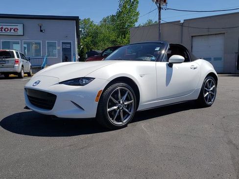 Certified 2023 MAZDA MX-5 Miata Grand Touring RWD image 3