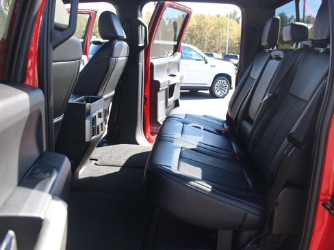 Used 2022 Ford F250 Lariat w/ Chrome Package image 34