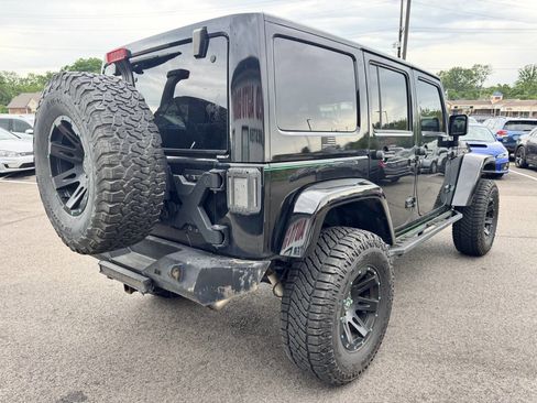Used 2014 Jeep Wrangler Unlimited Rubicon w/ Dual Top Group AWD/4WD image 8