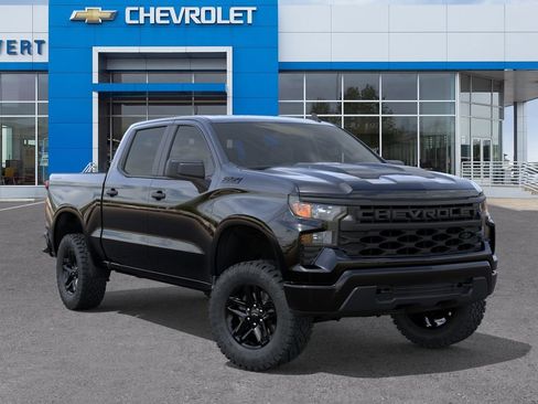New 2026 Chevrolet Silverado 1500 Custom Trail Boss w/ Midnight Edition AWD/4WD image 7