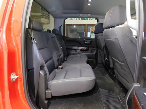 Used 2018 GMC Sierra 2500 SLE w/ HD SLE Preferred Plus Package AWD/4WD image 92