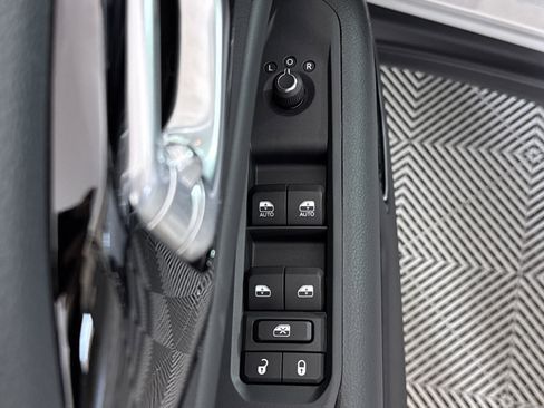 New 2026 Jeep Compass Limited image 21