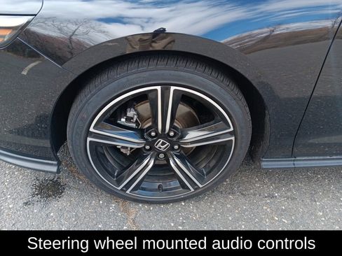 Used 2025 Honda Accord Sport image 9