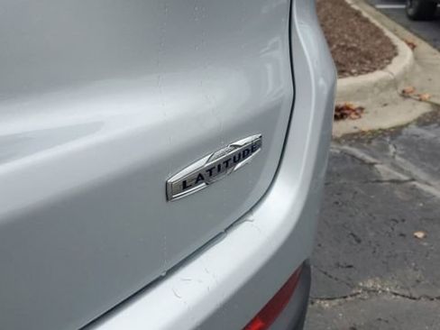 Certified 2024 Jeep Compass Latitude image 26