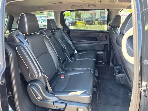 Used 2023 Honda Odyssey Elite image 14