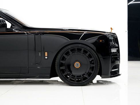 Used 2024 Rolls-Royce Phantom Sedan w/ The Phantom Package RWD image 6