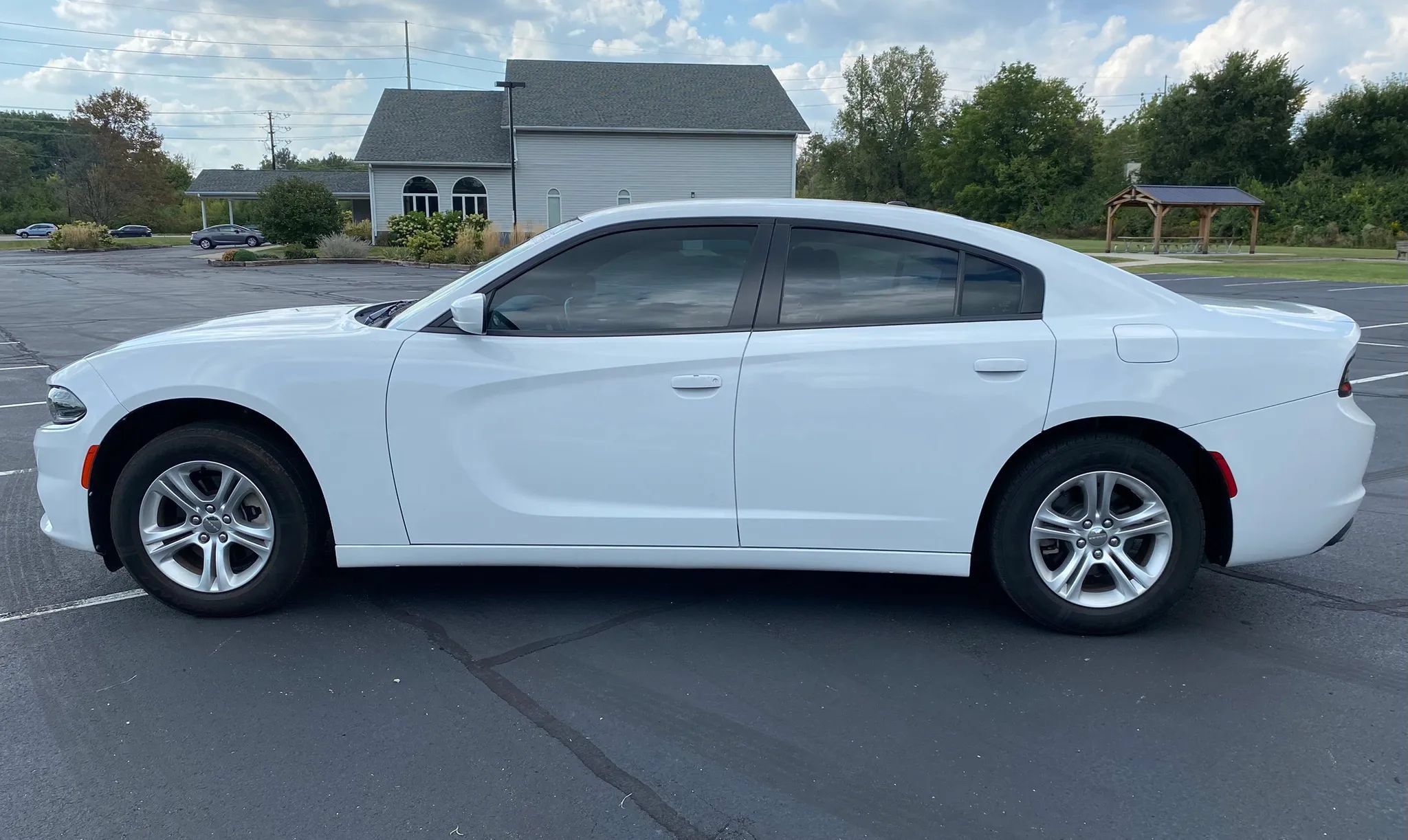 Used 2021 Dodge Charger SXT RWD image 3