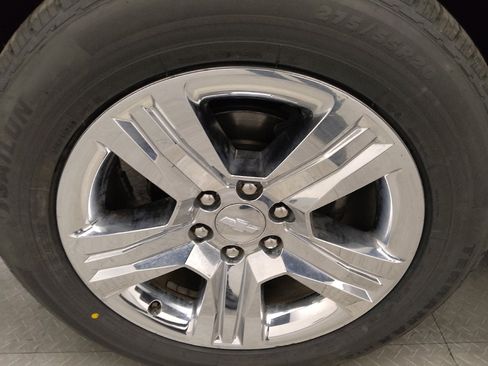 Used 2018 Chevrolet Silverado 1500 Custom w/ Custom Value Package image 31