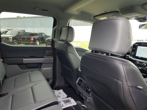 New 2025 Ford F150 Lariat w/ Equipment Group 501A Mid image 27