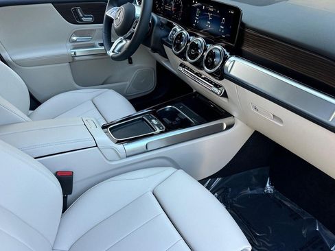 New 2026 Mercedes-Benz GLB 250 image 26