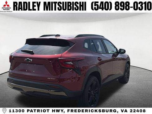Used 2024 Chevrolet Trax ACTIV w/ Driver Confidence Package FWD image 18
