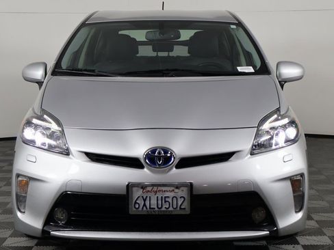 Used 2012 Toyota Prius Five w/ Preferred Accessory Pkg image 2