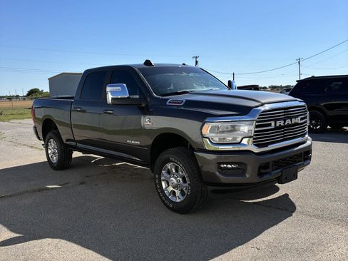 Used 2024 RAM 2500 Laramie w/ Safety Group AWD/4WD image 15