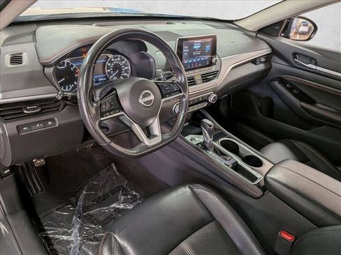 Used 2023 Nissan Altima 2.5 SR FWD image 12