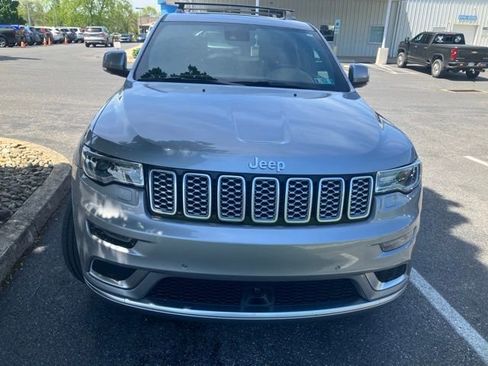Used 2019 Jeep Grand Cherokee Summit w/ Platinum Series Group AWD/4WD image 2